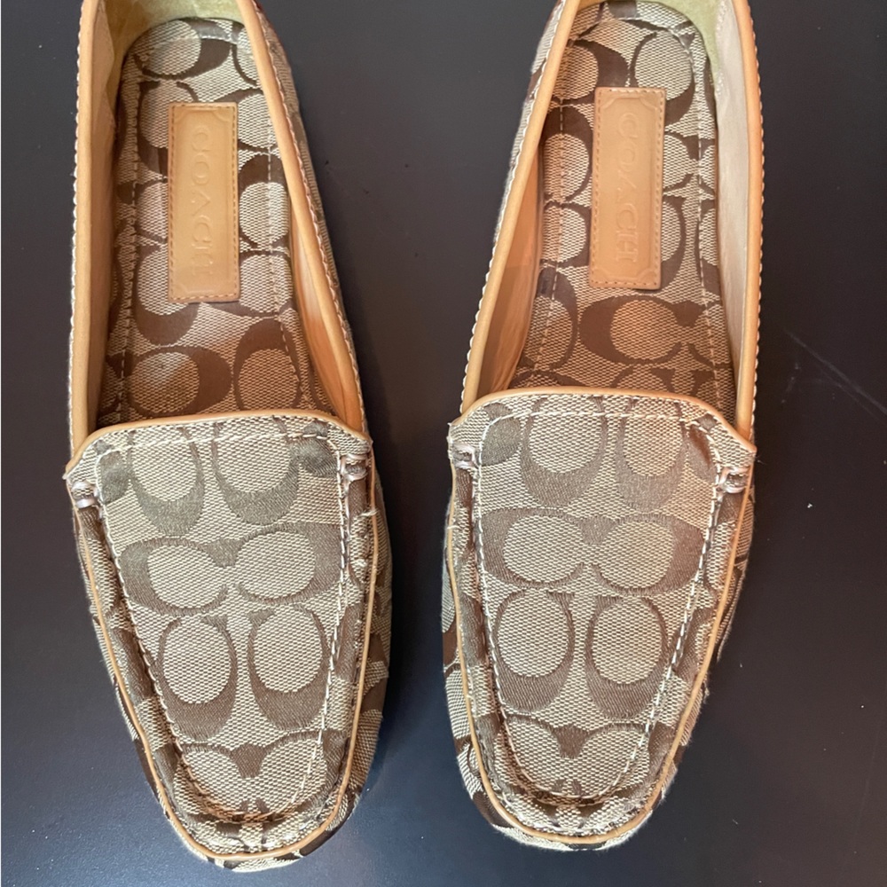 Coach Suellen Loafers in Camel/Khaki Size 9.5